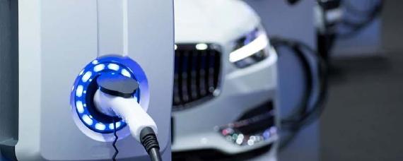 油电混合需要充电的吗