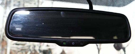 内后视镜自动防眩目是什么意思