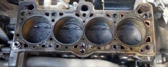 发动机烧机油严重怎么处理