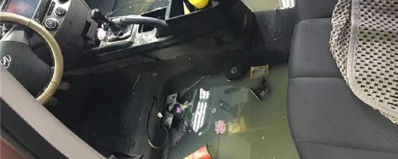 水到车轮一半了车内会进水吗