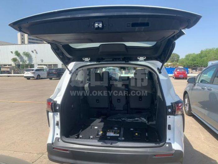 a961f7f17f44ee52e27cff071421f232