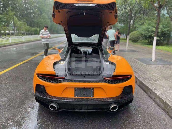 d6768cc02f7638a36f8ee917c53d747