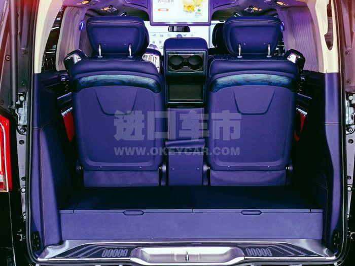 495185f17b2a981c943a3c3b20c3f30